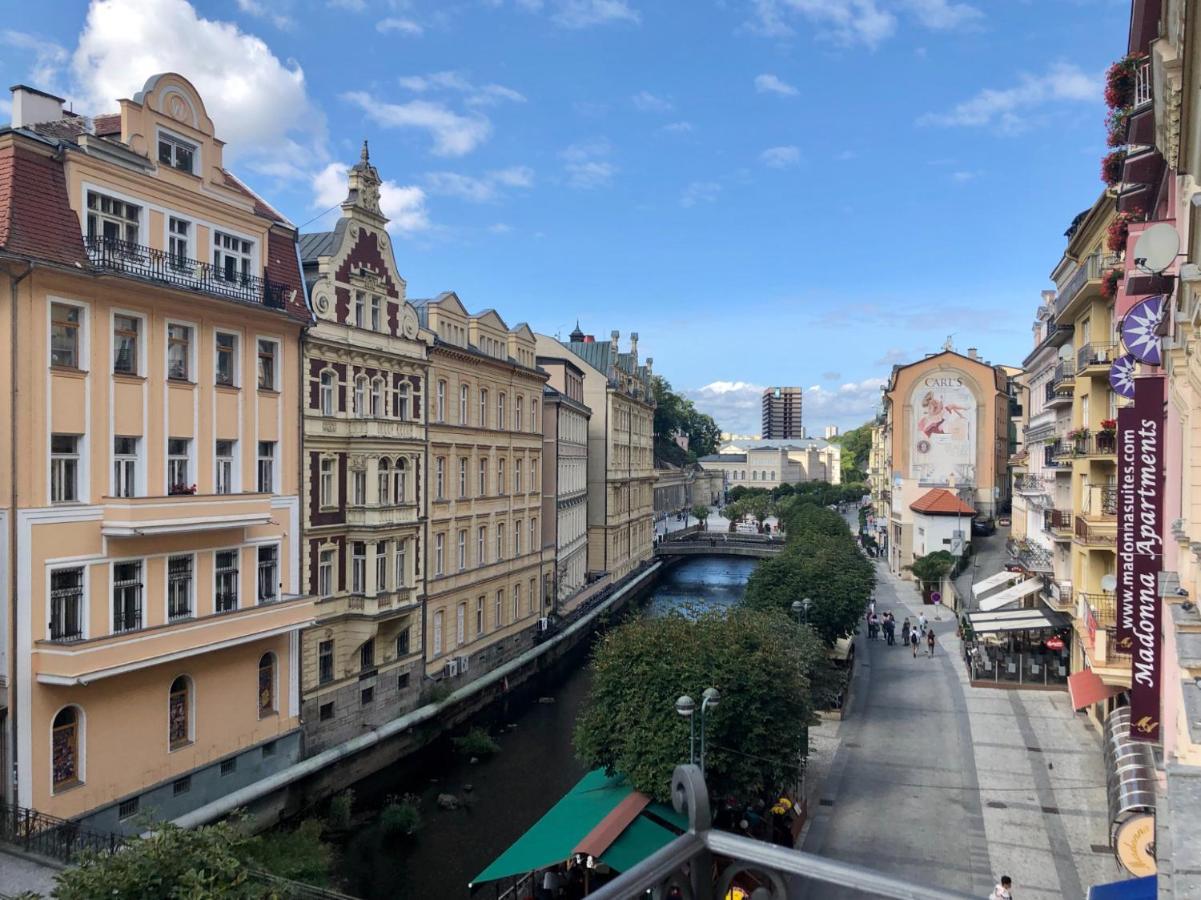 Pension Drei Rosen Karlovy Vary Exterior photo
